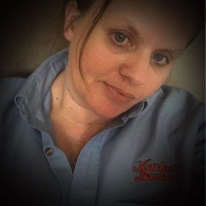Meet your Posher, Deedee